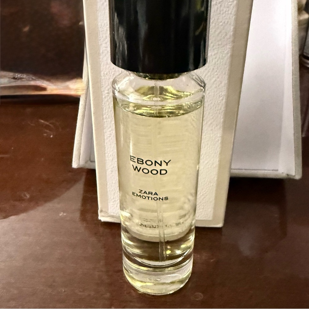 Women Zara Ebony Wood Eau de Parfum – Cream White Bottle - Picture 10 of 12